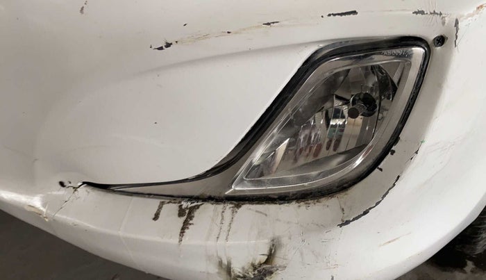 2014 Hyundai Verna FLUIDIC 1.6 CRDI SX, Diesel, Manual, 61,591 km, Left fog light - Not fixed properly