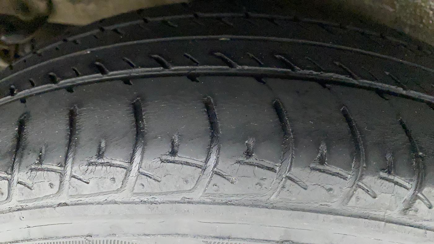 2017 Maruti Celerio ZXI AMT, Petrol, Automatic, 49,450 km, Right Rear Tyre Tread
