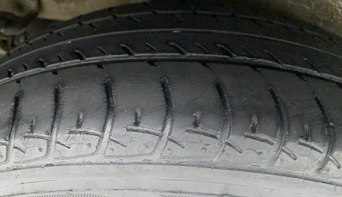 2017 Maruti Celerio ZXI AMT, Petrol, Automatic, 49,450 km, Right Rear Tyre Tread