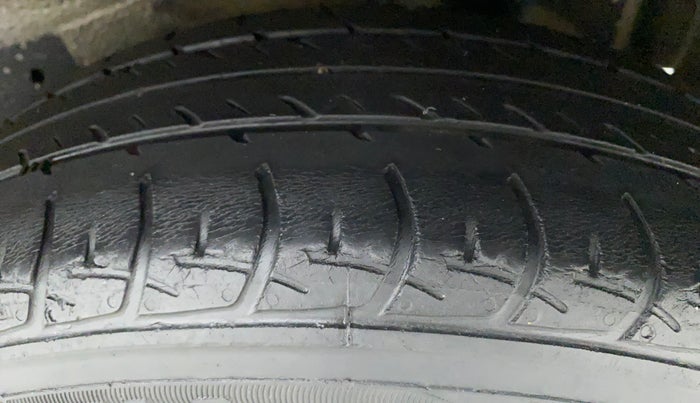 2017 Maruti Celerio ZXI AMT, Petrol, Automatic, 49,450 km, Left Rear Tyre Tread