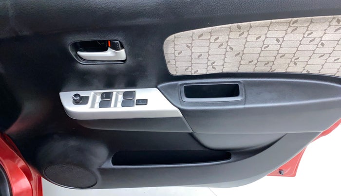 2016 Maruti Wagon R 1.0 VXI, Petrol, Manual, 58,708 km, Driver Side Door Panels Control