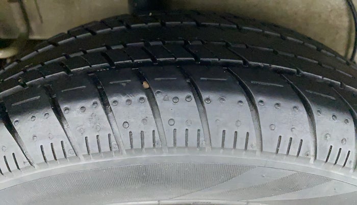 2020 Maruti Celerio VXI AMT, Petrol, Automatic, 29,864 km, Right Rear Tyre Tread