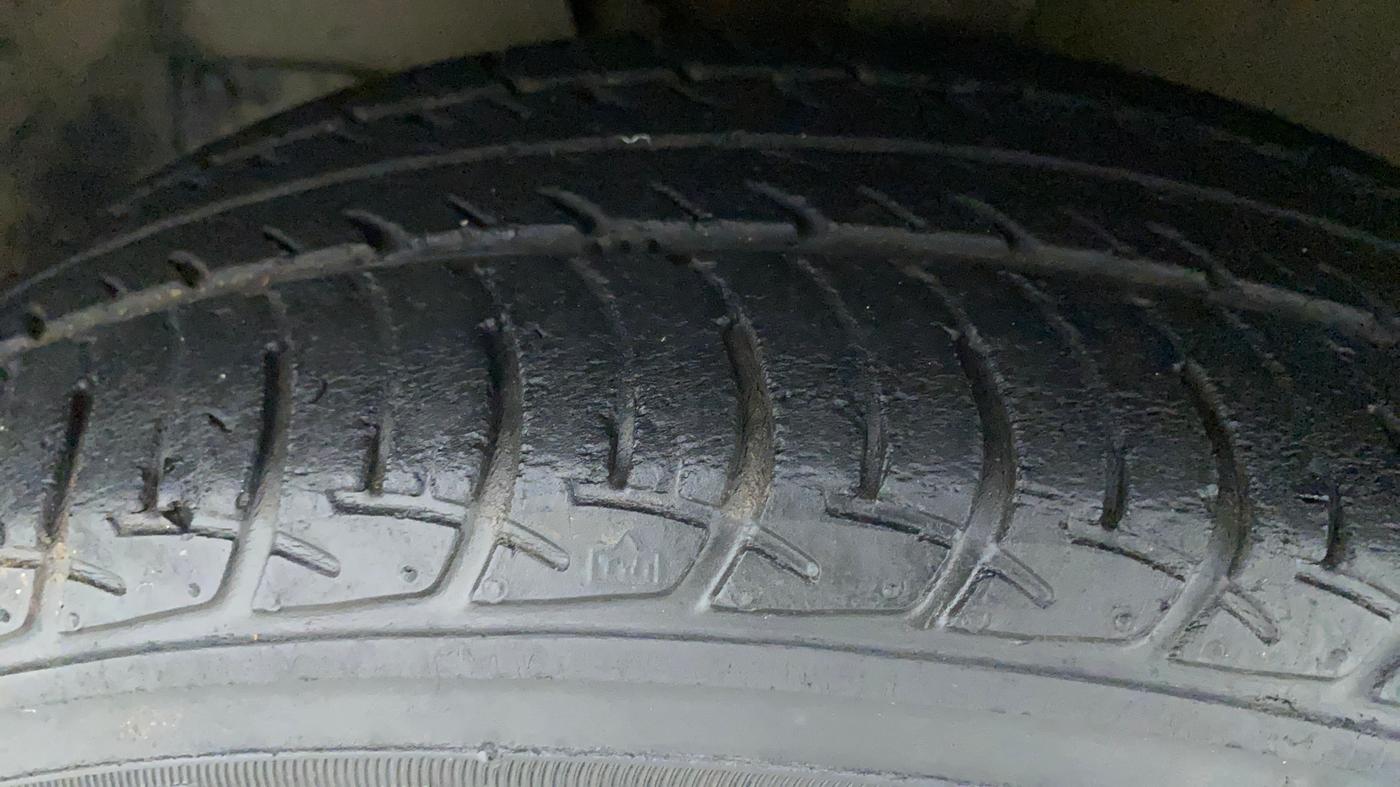 2019 Maruti New Wagon-R VXI (O) 1.0 AMT , Petrol, Automatic, 57,734 km, Left Front Tyre Tread
