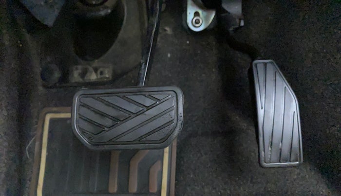 2019 Maruti New Wagon-R VXI (O) 1.0 AMT , Petrol, Automatic, 57,734 km, Pedals