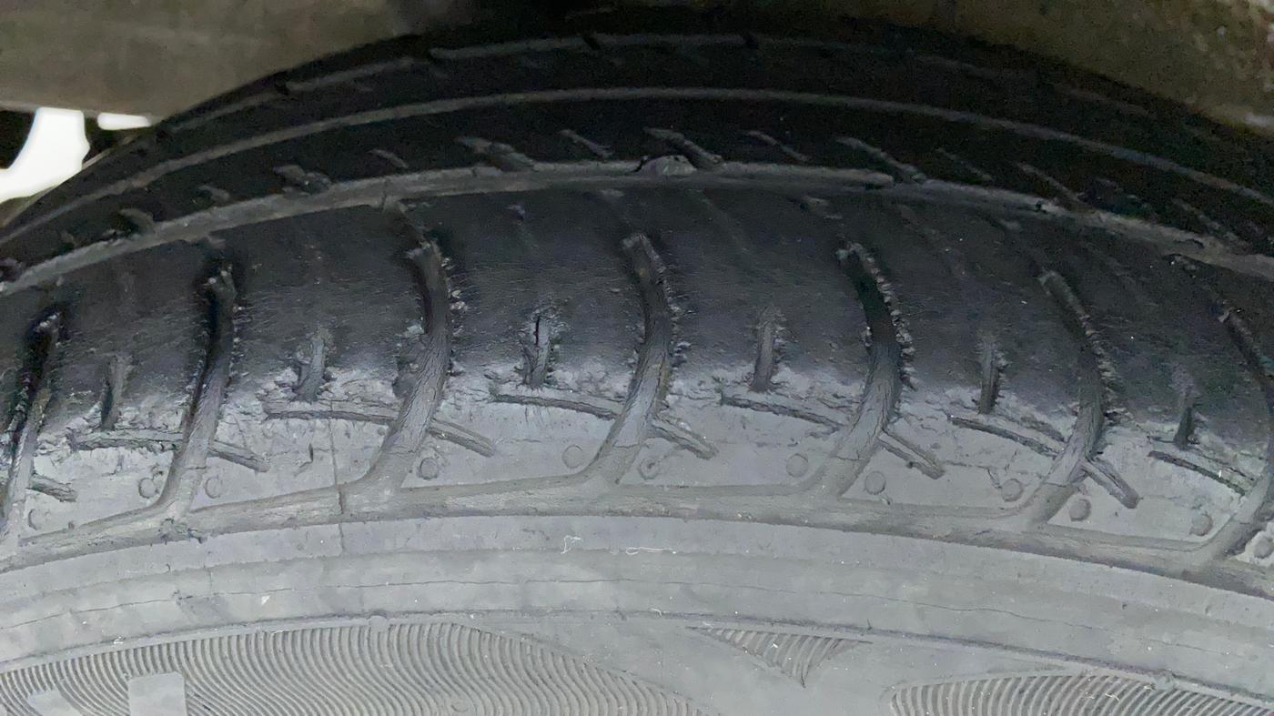 2019 Maruti New Wagon-R VXI (O) 1.0 AMT , Petrol, Automatic, 57,734 km, Right Rear Tyre Tread