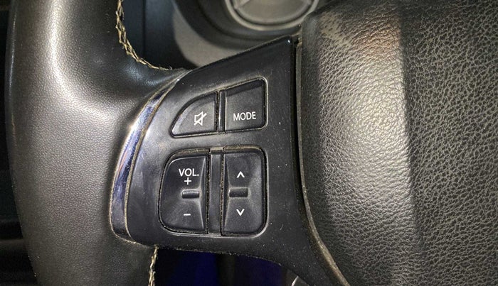 2016 Maruti Vitara Brezza ZDI PLUS, Diesel, Manual, 92,380 km, Steering wheel - Sound system control not functional