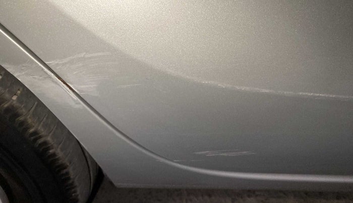 2018 Maruti Dzire VXI, Petrol, Manual, 28,197 km, Right rear door - Minor scratches