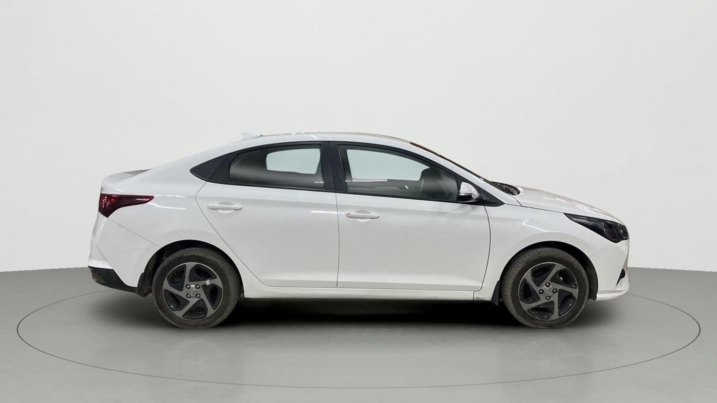 2022 Hyundai Verna S PLUS 1.5 VTVT, Petrol, Manual, 8,648 km, Right Side View