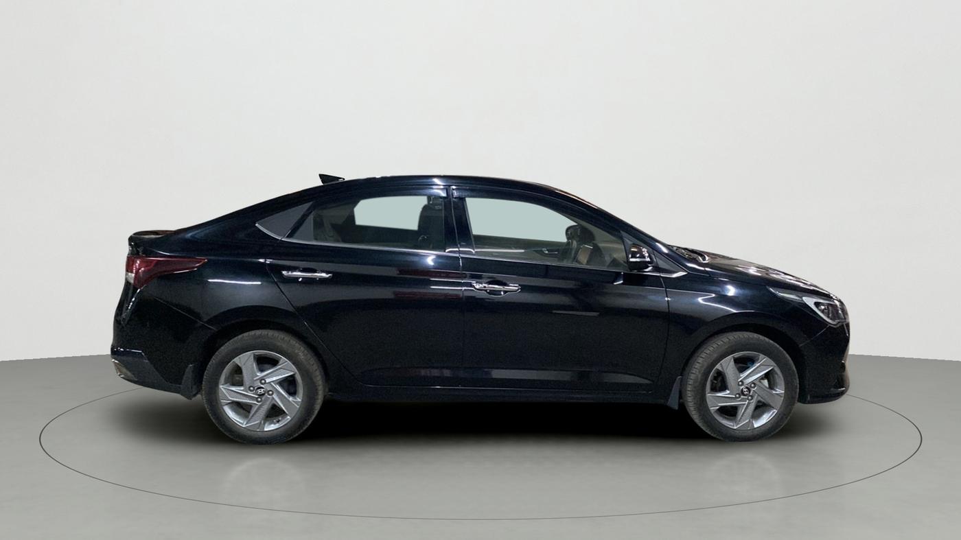 2022 Hyundai Verna SX 1.5 VTVT, Petrol, Manual, 4,591 km, Right Side View