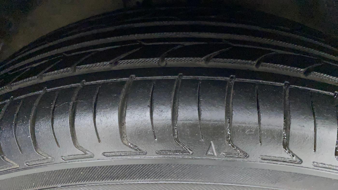 2018 Maruti Celerio VXI AMT (O), Petrol, Automatic, 72,112 km, Right Front Tyre Tread