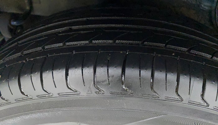 2018 Maruti Celerio VXI AMT (O), Petrol, Automatic, 72,112 km, Right Rear Tyre Tread