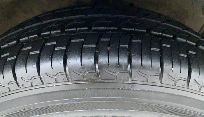 2017 Maruti Celerio ZXI AMT, Petrol, Automatic, 78,550 km, Right Front Tyre Tread