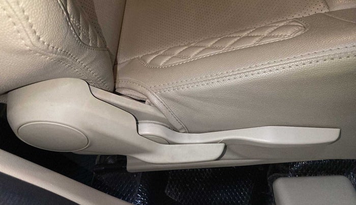 2020 Maruti Dzire VXI, Petrol, Manual, 17,445 km, Driver seat - Seat adjuster not functional