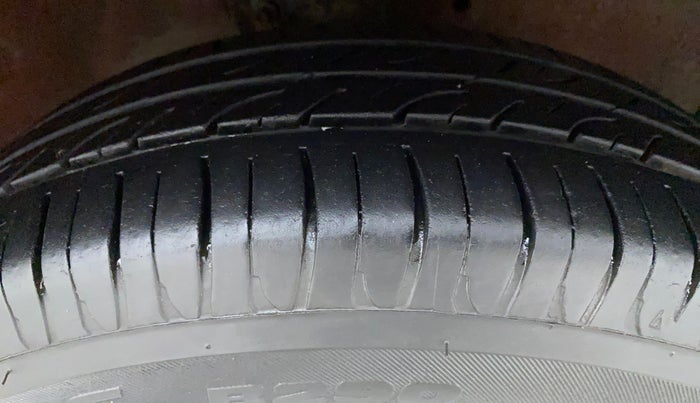 2017 Maruti Celerio ZXI, Petrol, Manual, 55,943 km, Right Front Tyre Tread