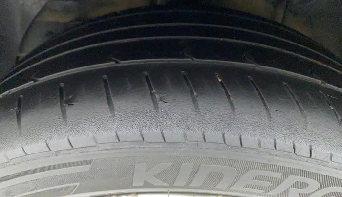 2019 Hyundai Elite i20 ASTA 1.4 CRDI (O), Diesel, Manual, 32,984 km, Right Rear Tyre Tread