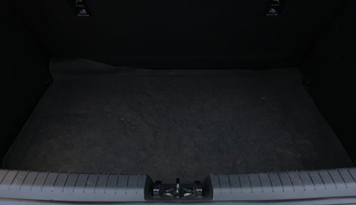 2018 Hyundai Elite i20 ASTA 1.2 (O), Petrol, Manual, 56,415 km, Boot Inside