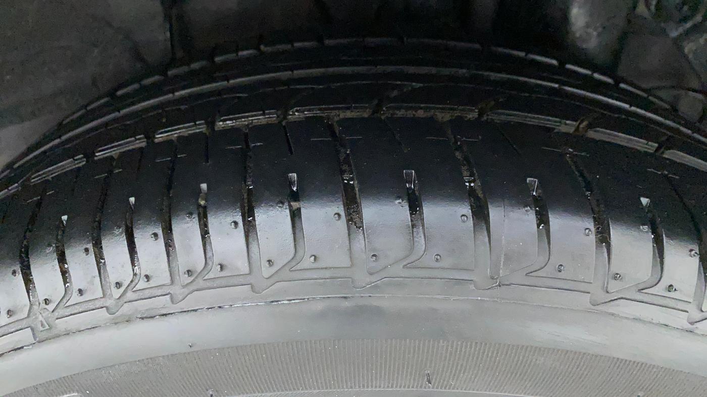 2018 Hyundai Elite i20 ASTA 1.2 (O), Petrol, Manual, 56,415 km, Left Rear Tyre Tread