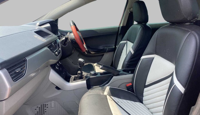 2018 Tata NEXON XM PETROL, Petrol, Manual, 73,282 km, Right Side Front Door Cabin