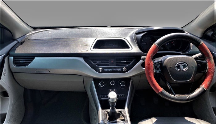 2018 Tata NEXON XM PETROL, Petrol, Manual, 73,282 km, Dashboard
