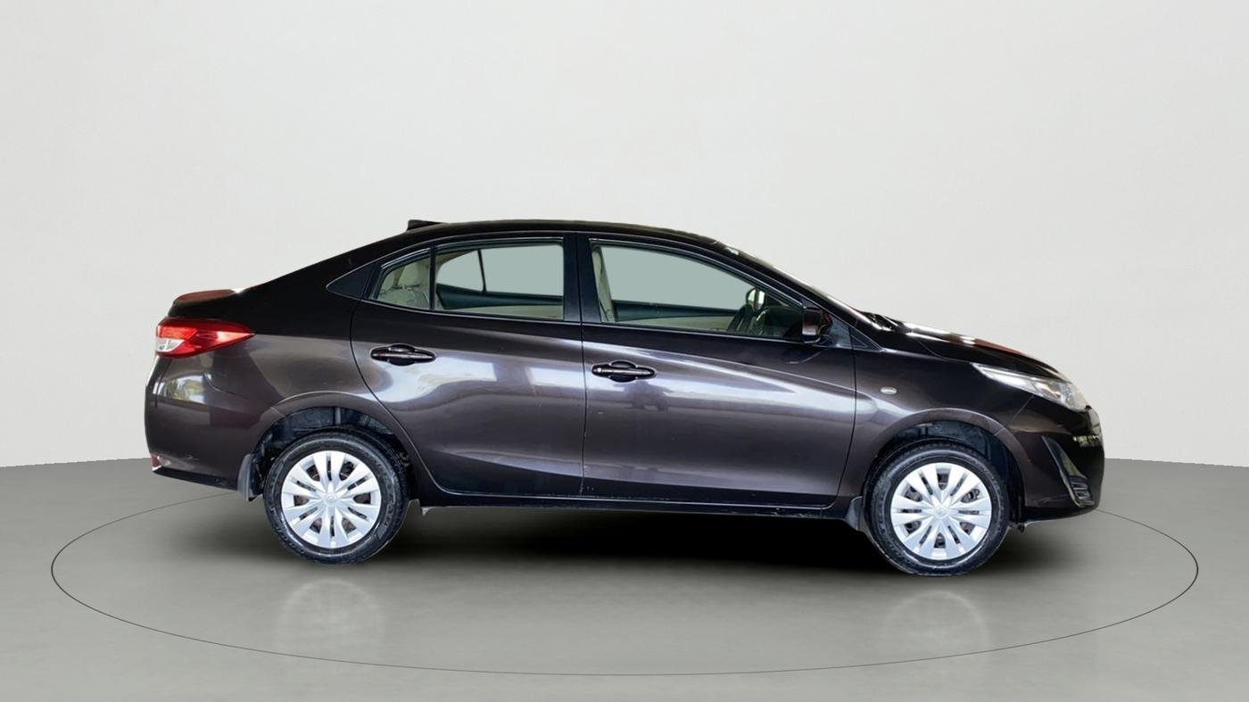2018 Toyota YARIS J MT, Petrol, Manual, 24,173 km, Right Side View