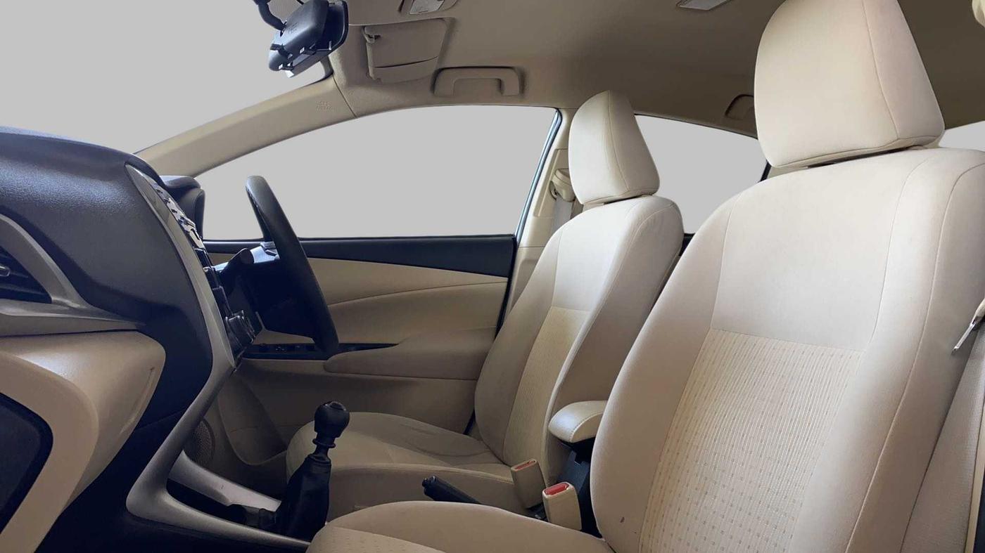 2018 Toyota YARIS J MT, Petrol, Manual, 24,173 km, Right Side Front Door Cabin