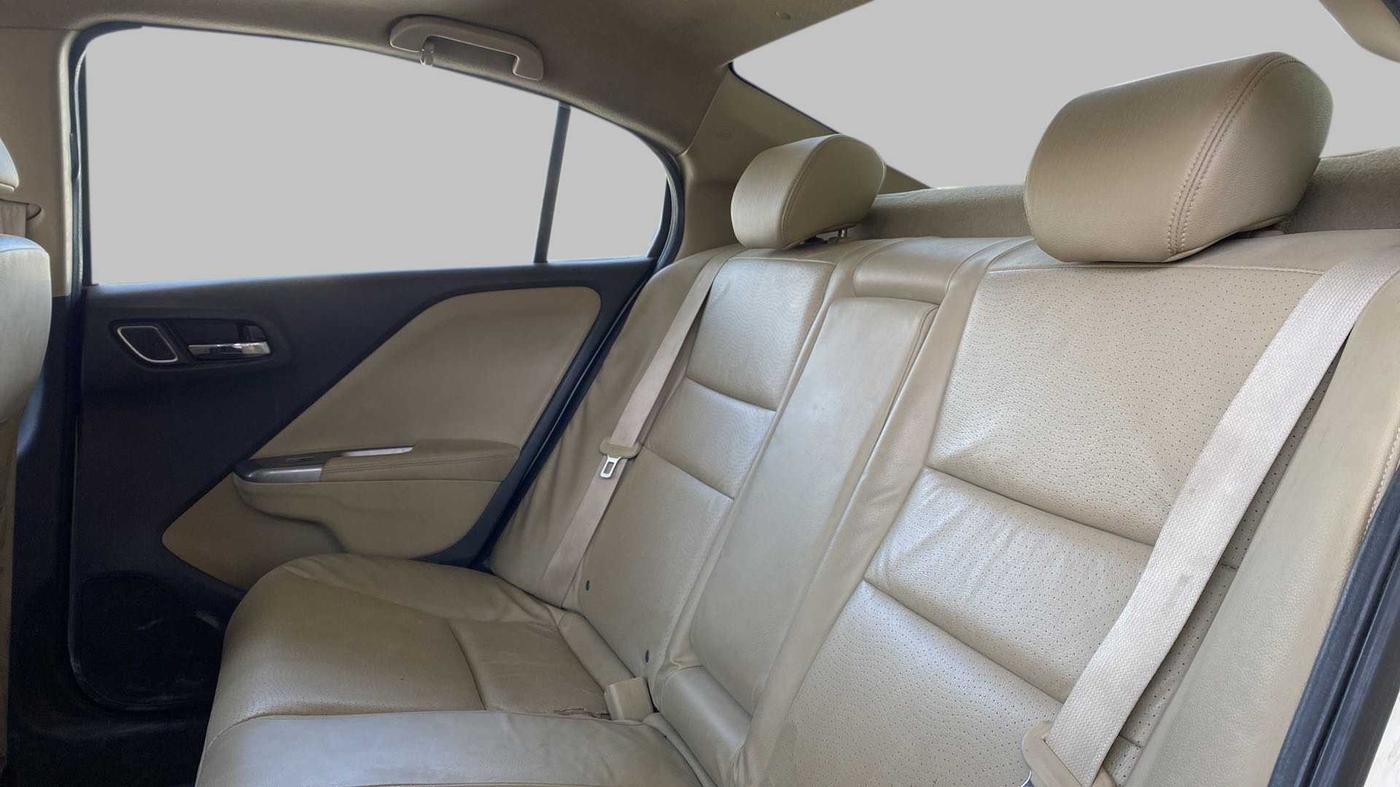 2018 Honda City 1.5L I-DTEC ZX, Diesel, Manual, 67,183 km, Right Side Rear Door Cabin