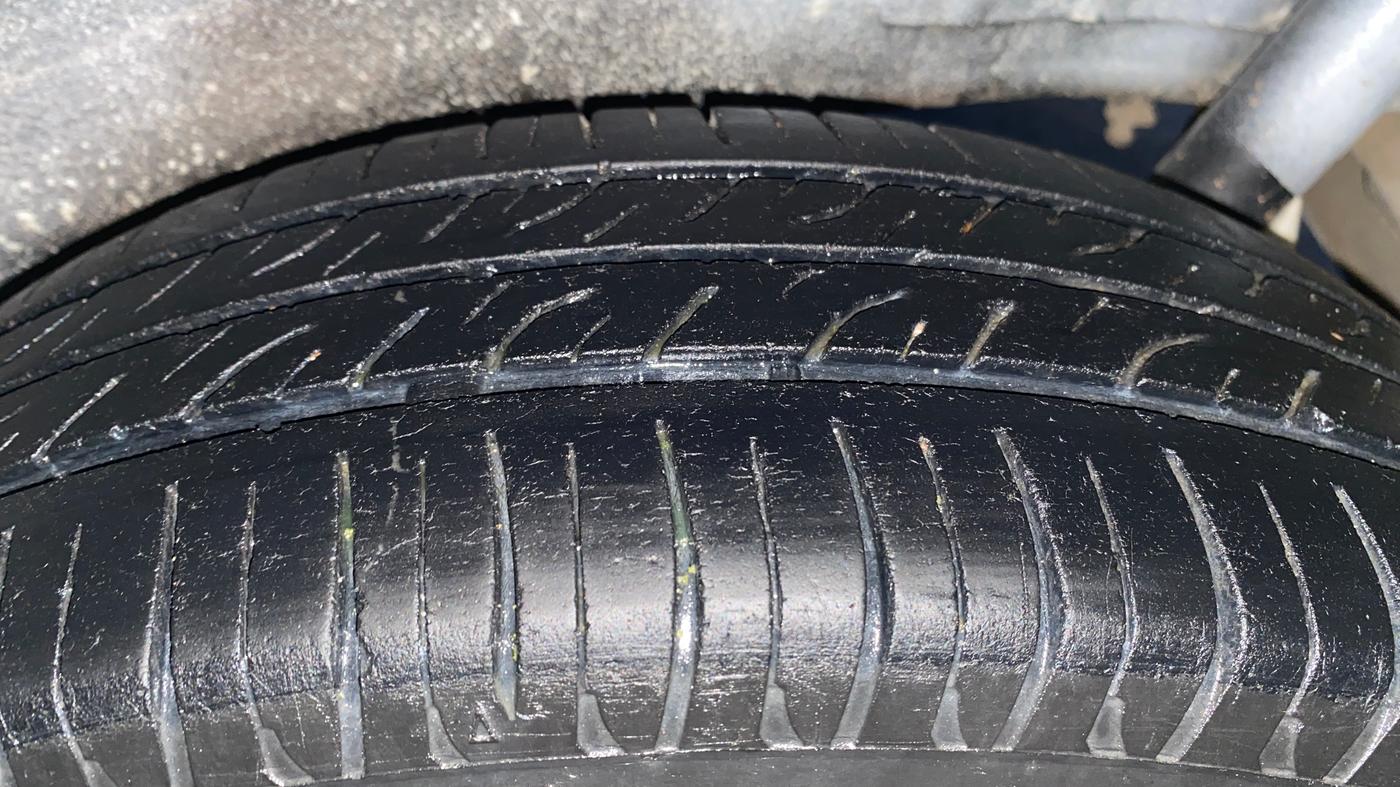 2015 Maruti Wagon R 1.0 VXI, Petrol, Manual, 56,546 km, Left Rear Tyre Tread