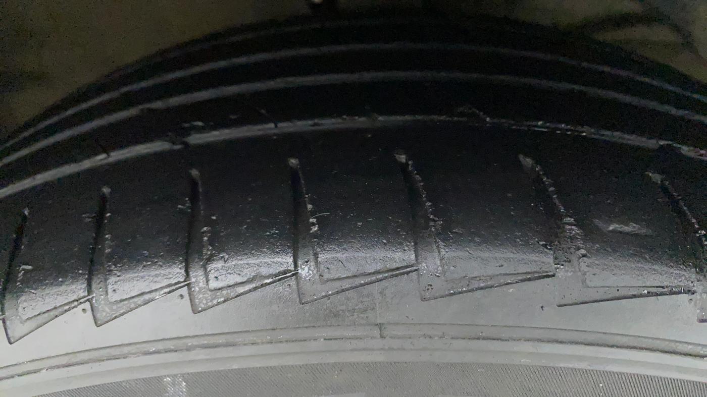 2017 Maruti Dzire ZXI PLUS AMT, Petrol, Automatic, 95,291 km, Right Front Tyre Tread
