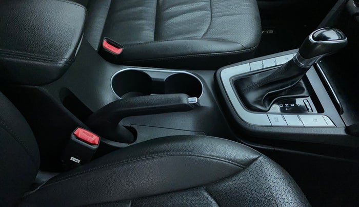 2016 Hyundai New Elantra 2.0 SX(O) AT PETROL, Petrol, Automatic, 34,893 km, Gear Lever