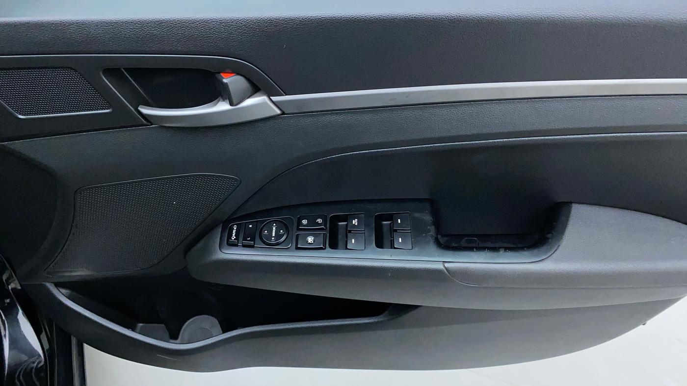 2016 Hyundai New Elantra 2.0 SX(O) AT PETROL, Petrol, Automatic, 34,893 km, Driver Side Door Panels Control