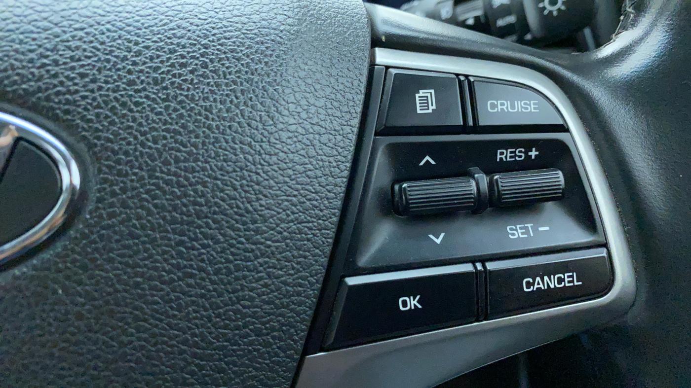 2016 Hyundai New Elantra 2.0 SX(O) AT PETROL, Petrol, Automatic, 34,893 km, Adaptive Cruise Control