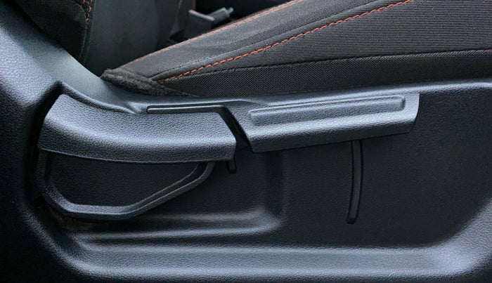 2022 Hyundai GRAND I10 NIOS MAGNA CORPORATE EDITION AMT 1.2 KAPPA VTVT, Petrol, Automatic, 7,013 km, Driver Side Adjustment Panel