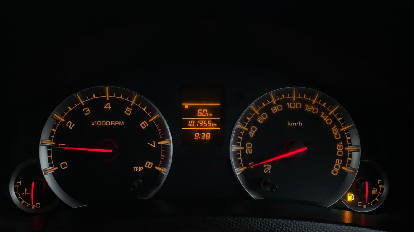 2014 Maruti Swift VXI, Petrol, Manual, 1,01,955 km, Odometer Image