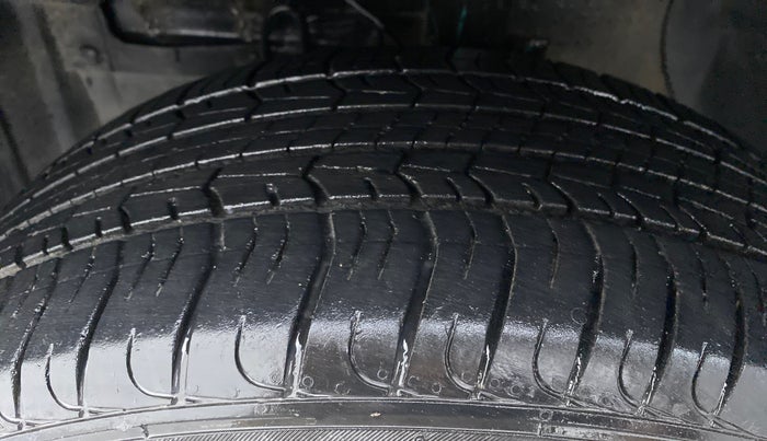 2018 Maruti Vitara Brezza VDI, Diesel, Manual, 1,05,124 km, Left Front Tyre Tread