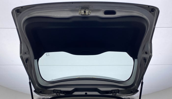 2018 Maruti Vitara Brezza VDI, Diesel, Manual, 1,05,124 km, Boot Door Open