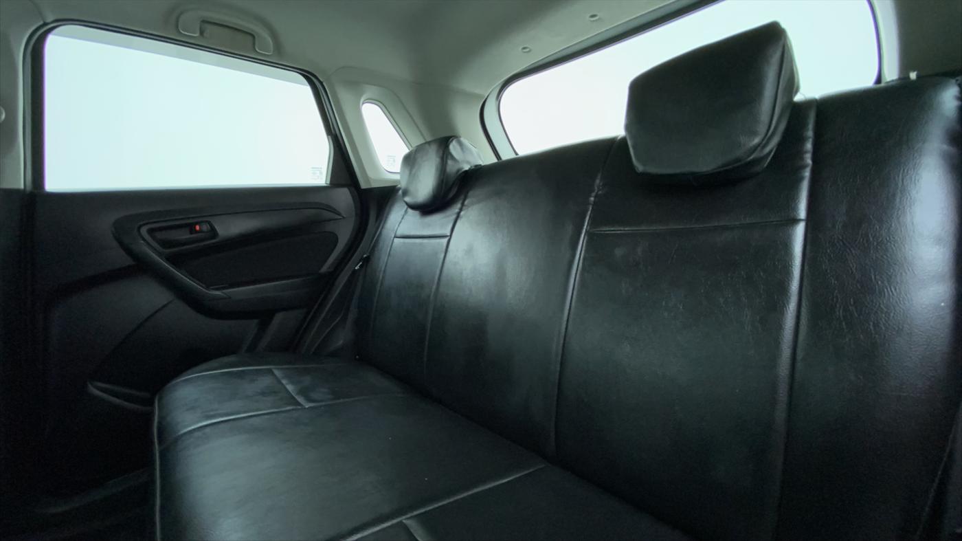 2018 Maruti Vitara Brezza VDI, Diesel, Manual, 1,05,124 km, Right Side Rear Door Cabin