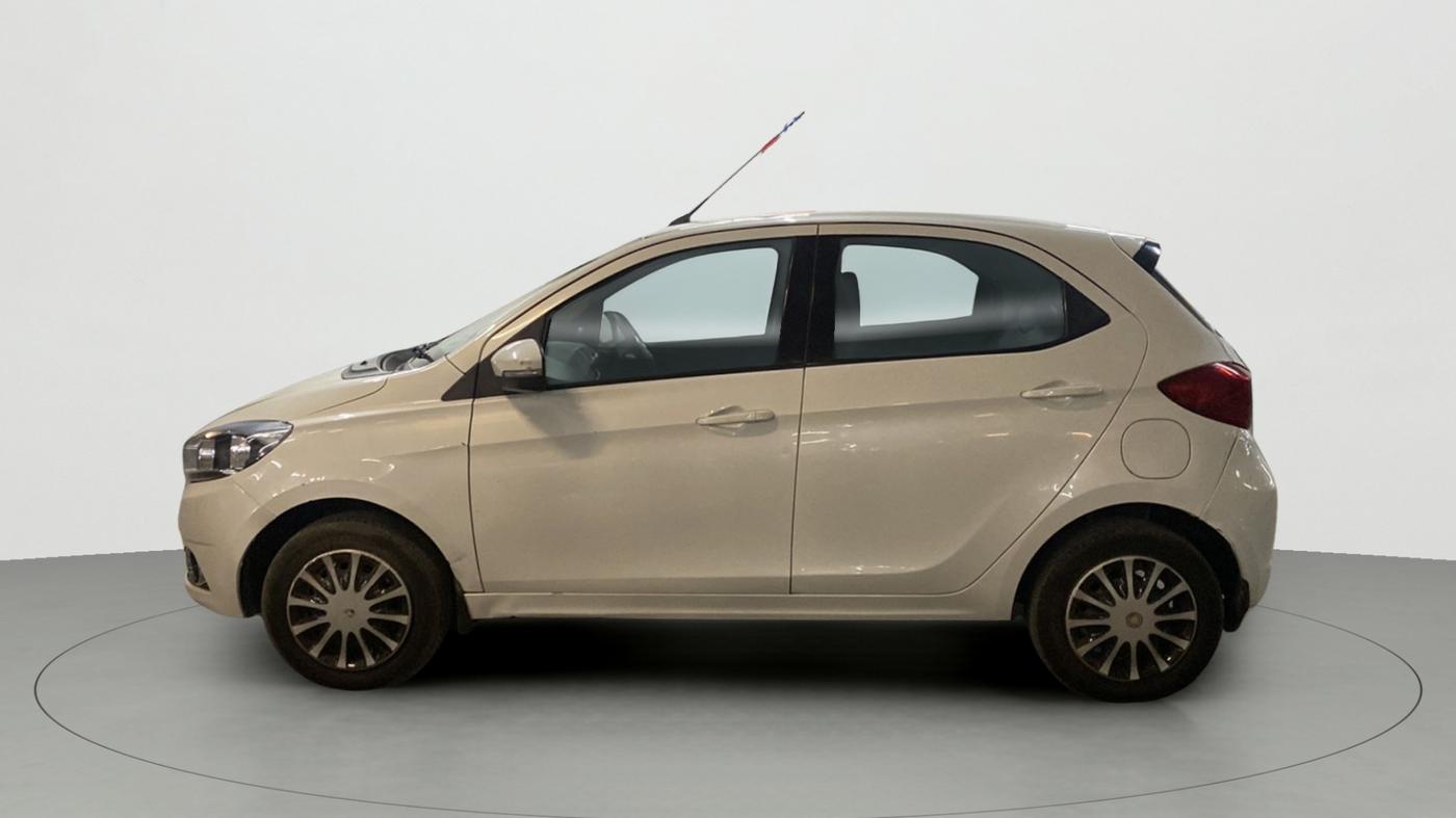 2017 Tata Tiago XZ PETROL, Petrol, Manual, 70,436 km, Left Side