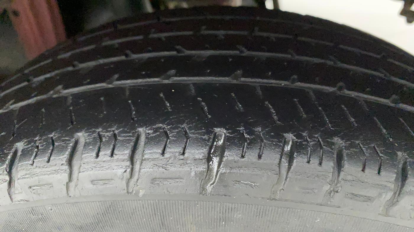 2018 Maruti Alto K10 VXI AMT, Petrol, Automatic, 51,943 km, Left Rear Tyre Tread
