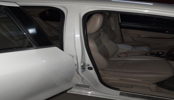 2018 Maruti Dzire ZXI AMT, Petrol, Automatic, 44,007 km, Right B pillar - Slightly dented