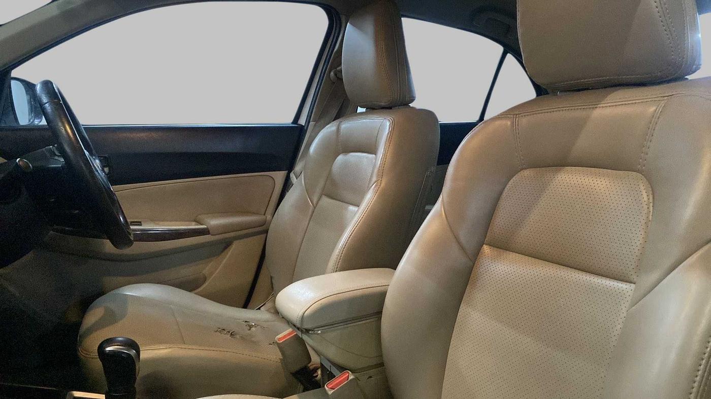 2018 Maruti Dzire ZXI AMT, Petrol, Automatic, 44,007 km, Right Side Front Door Cabin