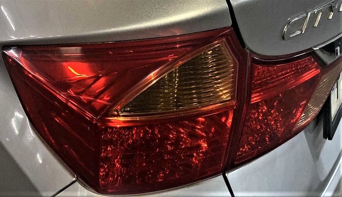 2017 Honda City 1.5L I-VTE V CVT, Petrol, Automatic, 38,332 km, Left tail light - Minor scratches