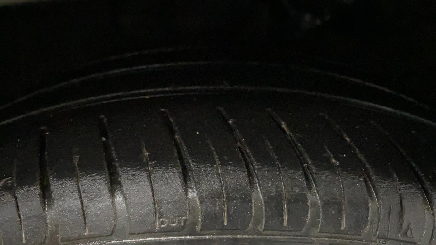 2019 Hyundai New Elantra 2.0 S PETROL, Petrol, Manual, 63,020 km, Left Front Tyre Tread