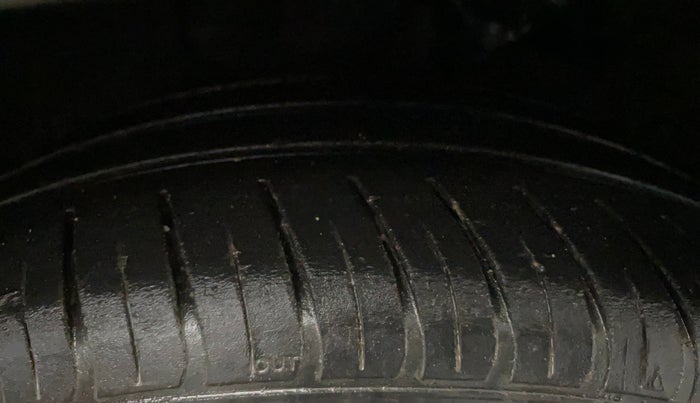2019 Hyundai New Elantra 2.0 S PETROL, Petrol, Manual, 63,020 km, Left Front Tyre Tread