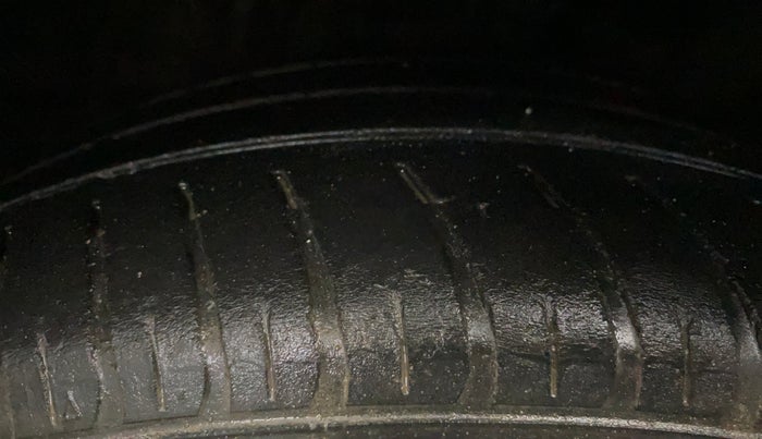 2019 Hyundai New Elantra 2.0 S PETROL, Petrol, Manual, 63,020 km, Right Front Tyre Tread
