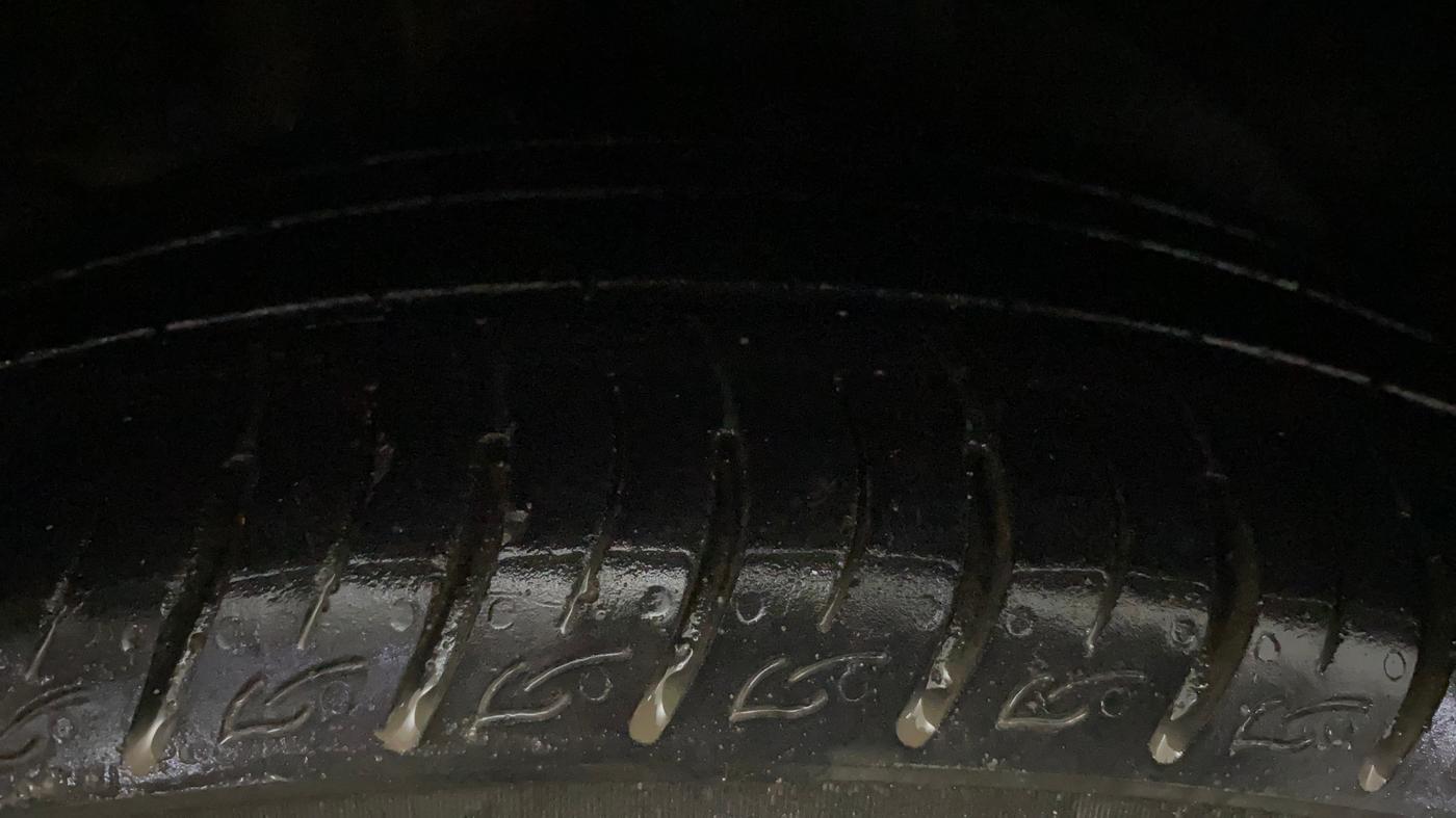 2019 Hyundai New Elantra 2.0 S PETROL, Petrol, Manual, 63,020 km, Right Rear Tyre Tread