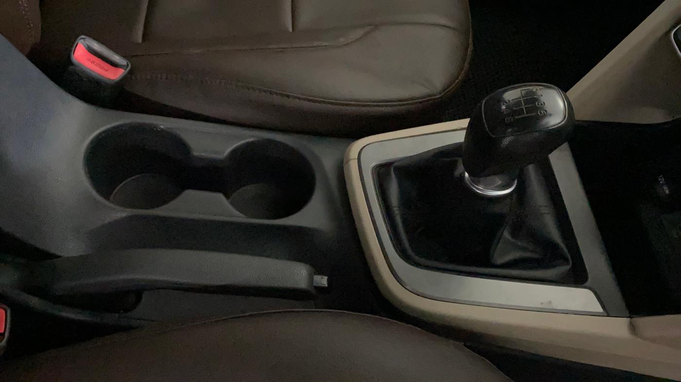 2019 Hyundai New Elantra 2.0 S PETROL, Petrol, Manual, 63,020 km, Gear Lever