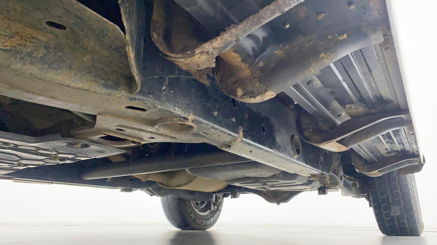 2019 Mahindra TUV300 T10, Diesel, Manual, 1,11,372 km, Right Side Underbody