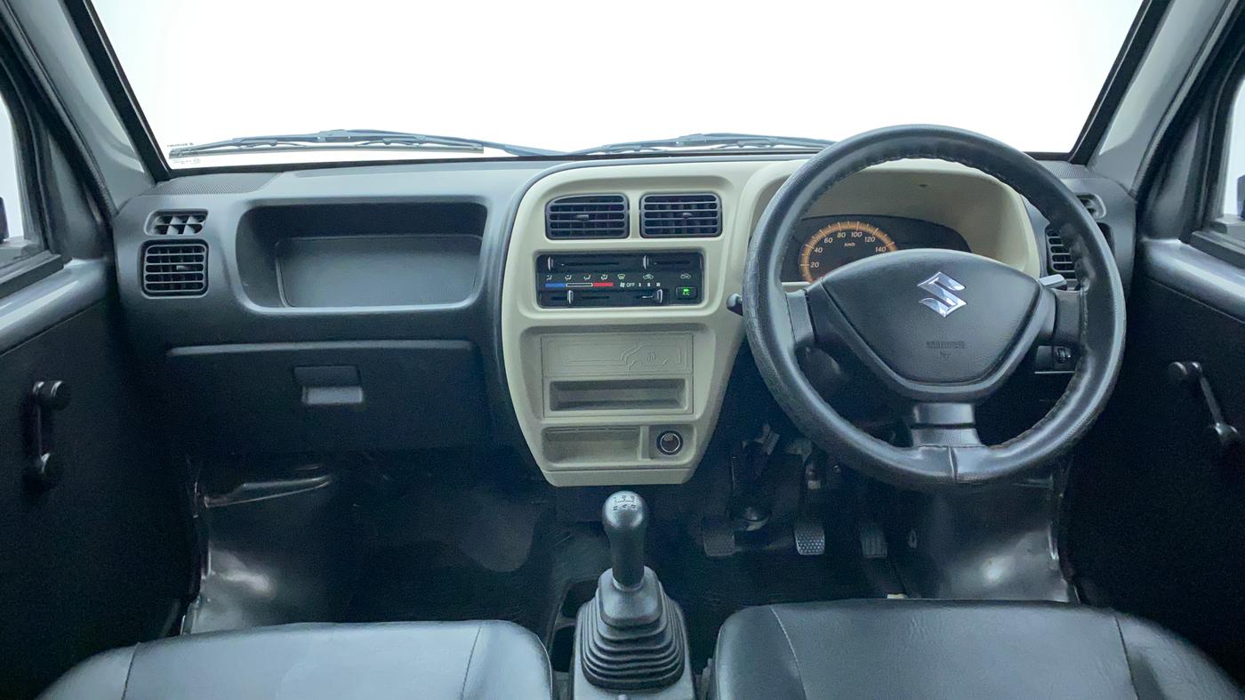 2021 Maruti Eeco 5 STR WITH A/C+HTR, Petrol, Manual, 23,601 km, Dashboard