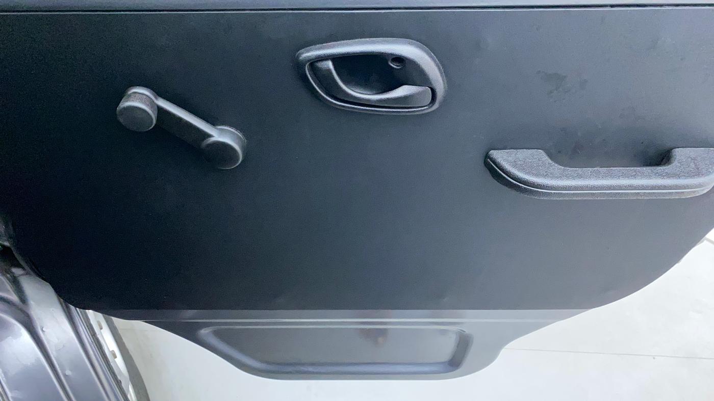 2021 Maruti Eeco 5 STR WITH A/C+HTR, Petrol, Manual, 23,601 km, Driver Side Door Panels Control