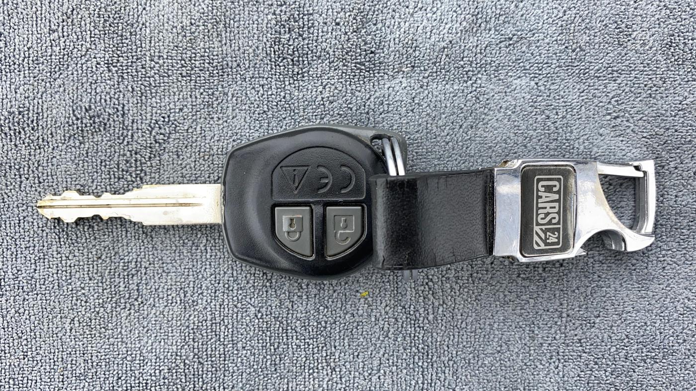2021 Maruti Ciaz SIGMA 1.5 SHVS MT  PETROL, Petrol, Manual, 20,730 km, Key Close Up
